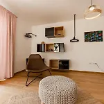 Casa Dubi Hvar 3* חוואר