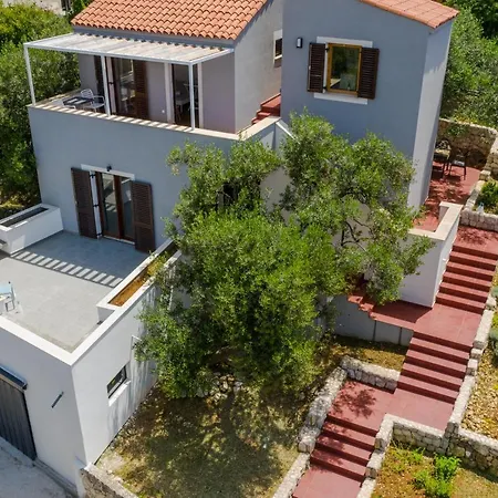 Casa Dubi Hvar 3*
